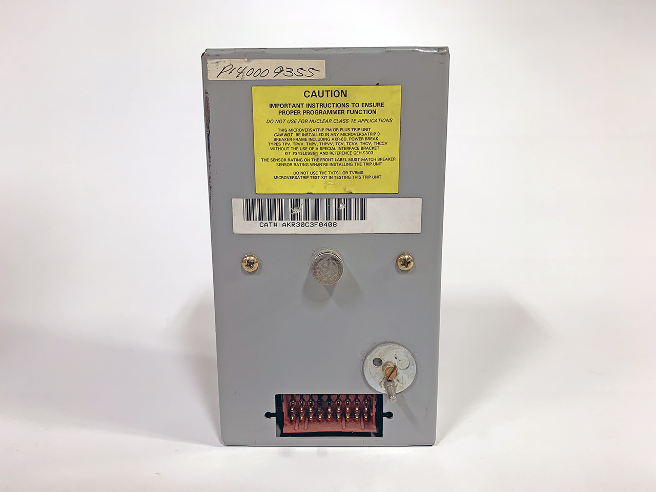 AKR30C3F0408